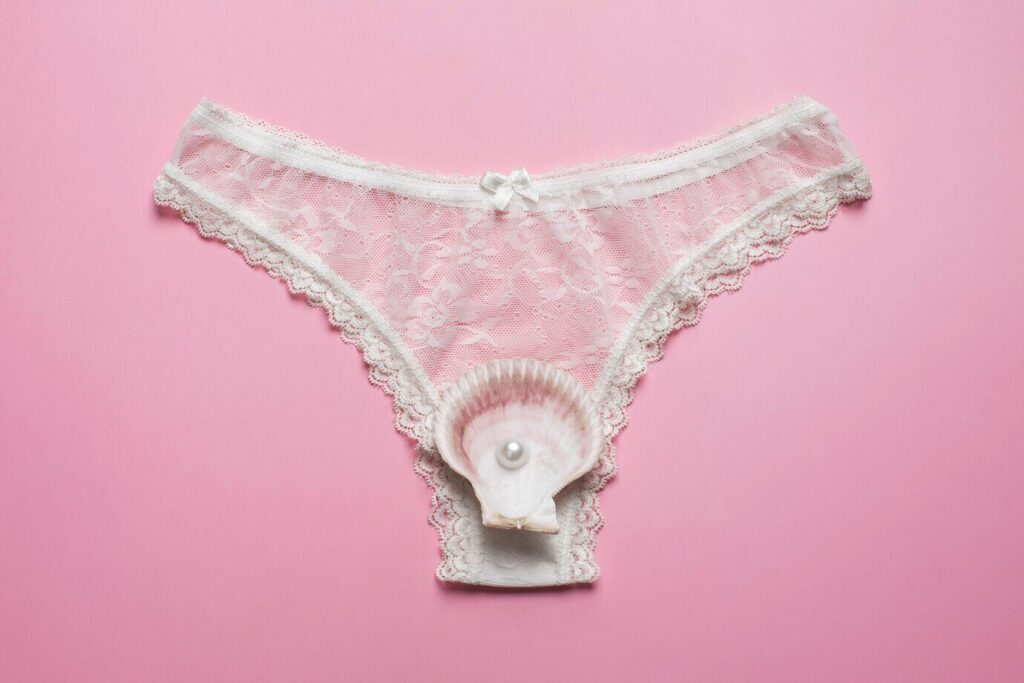 Le string taille régulière : alliance parfaite entre séduction et confort
